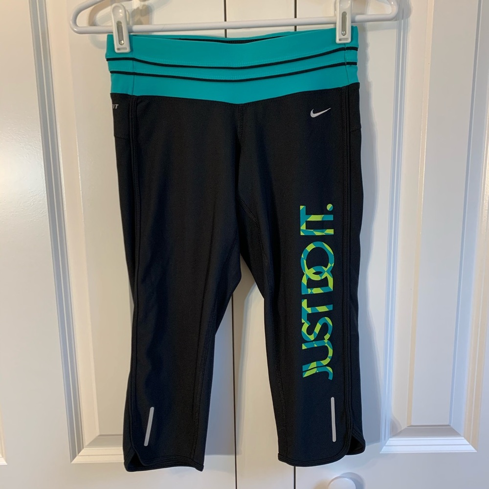 Nike Dry-Fit capris- size XS
